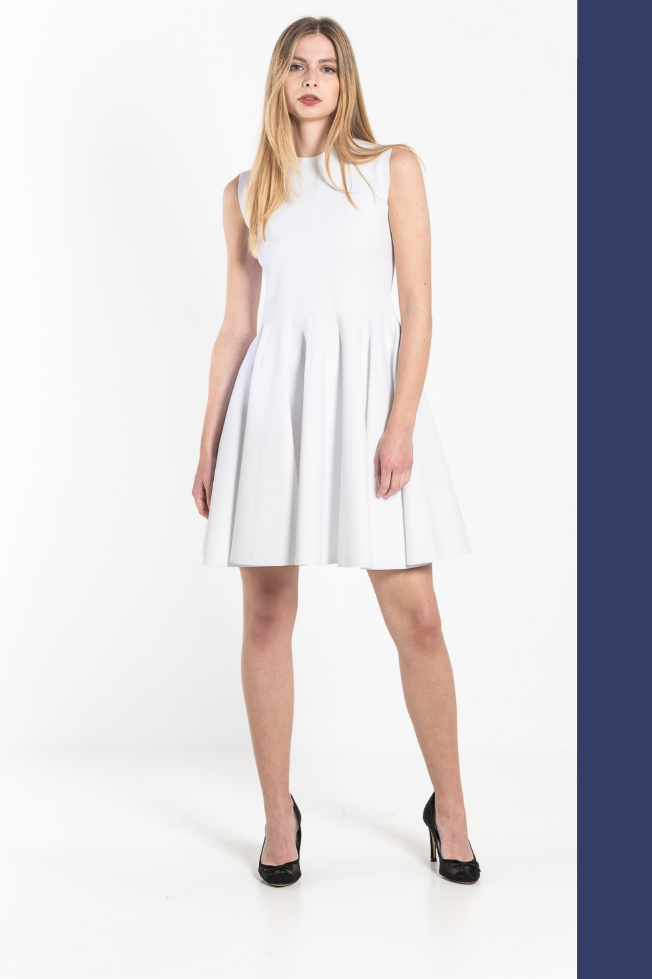 R5pt Robe parapluie taille ras du cou