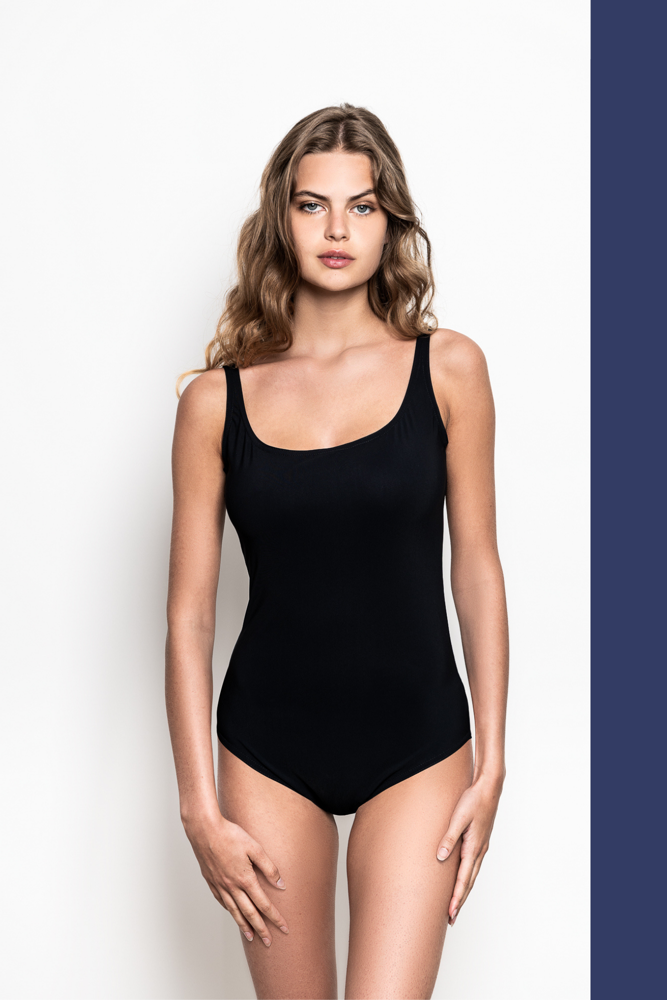 MB6 Low back swimsuit