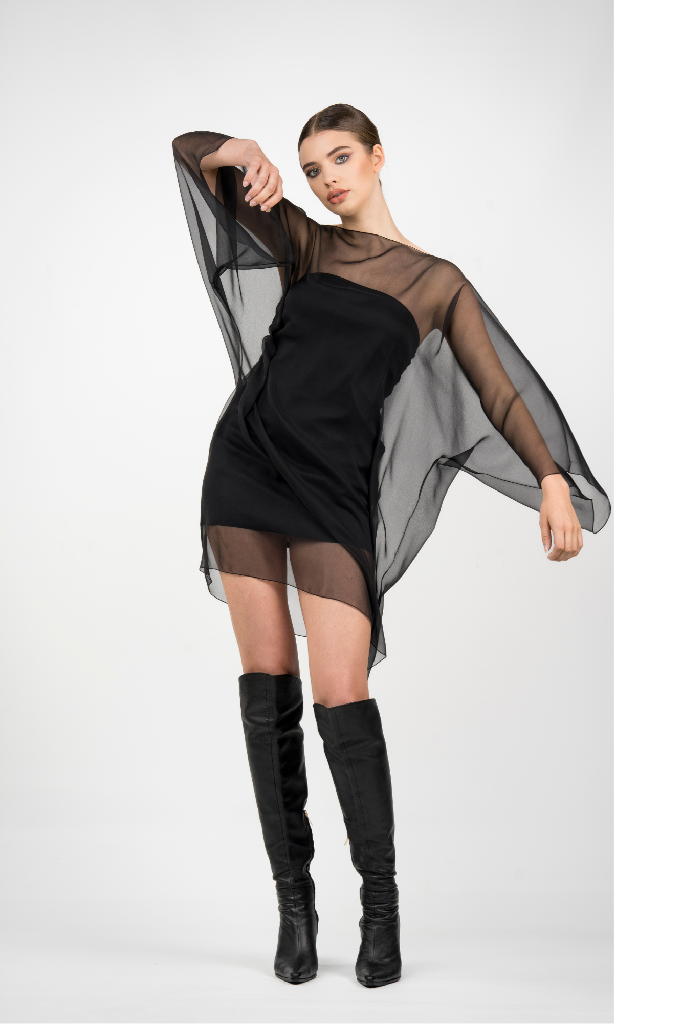 E8 Poncho Manches / Court
