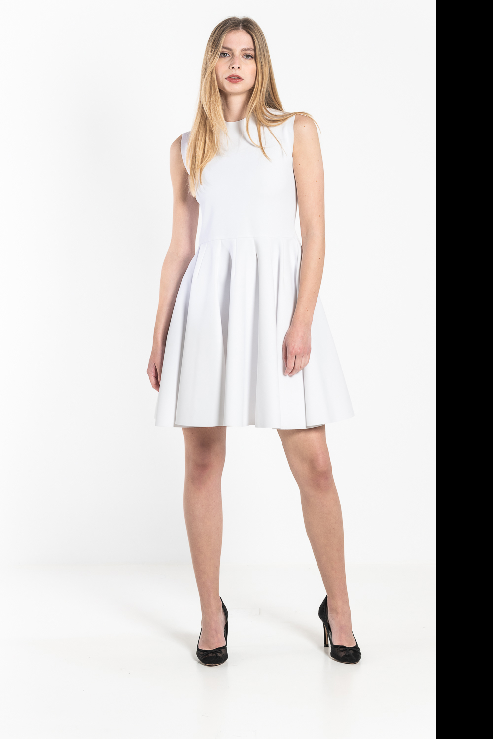 R5pt Robe parapluie taille ras du cou