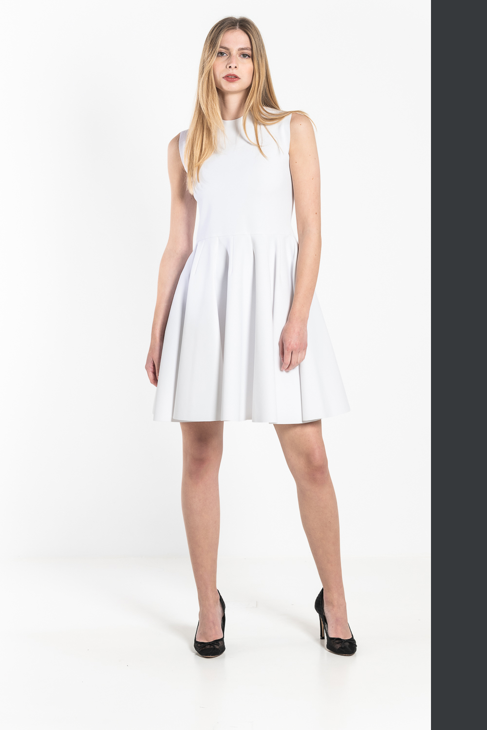 R5pt Robe parapluie taille ras du cou