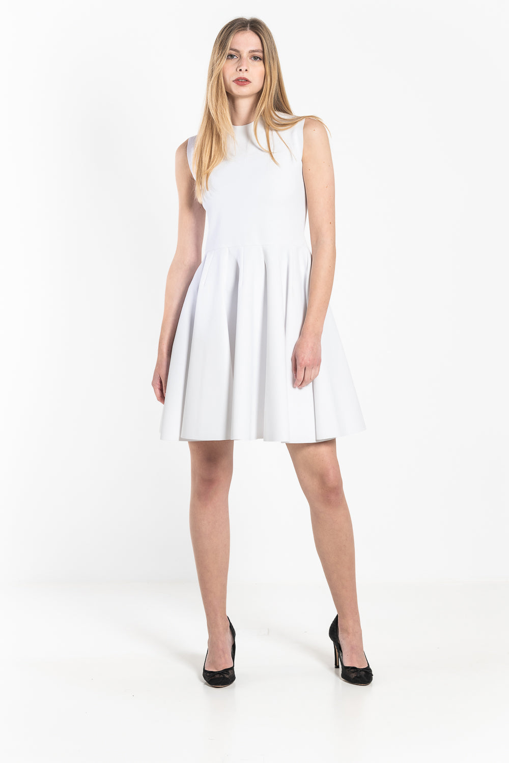 R5pt Robe parapluie taille ras du cou
