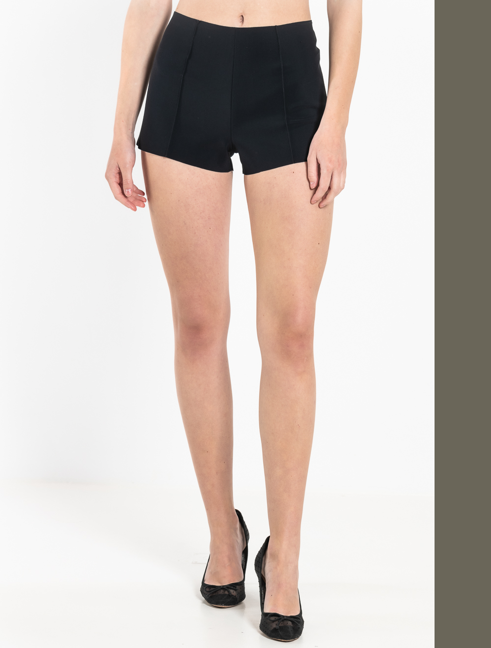 P3 Short