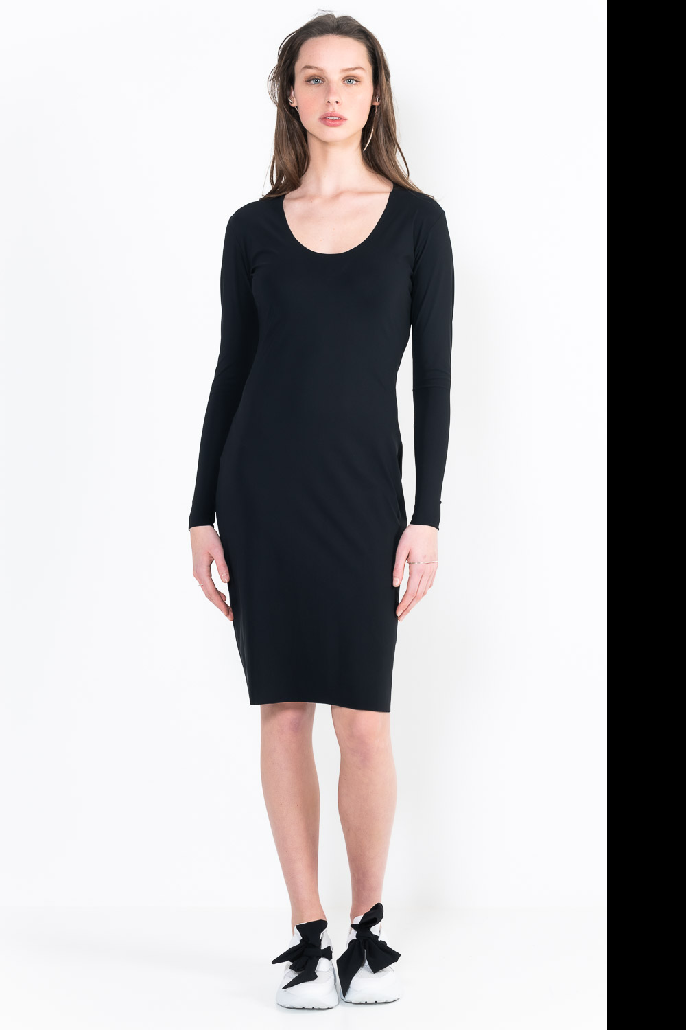 L12Bis dress U neckline long sleeves short