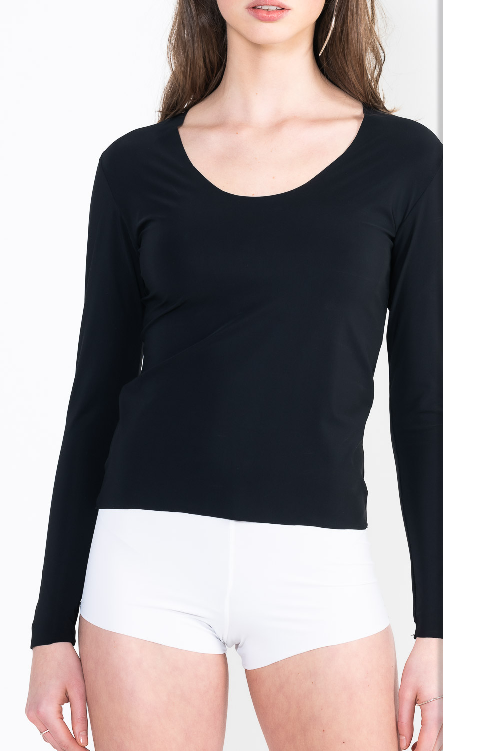 L12 Long sleeve U-neck top