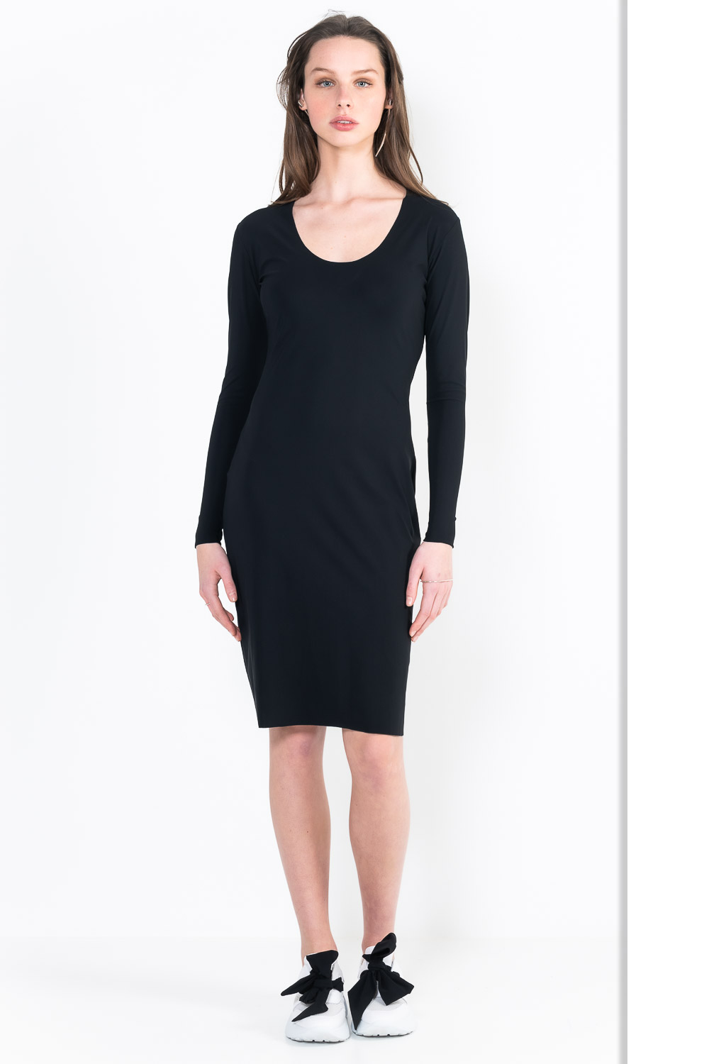 L12Bis dress U neckline long sleeves short