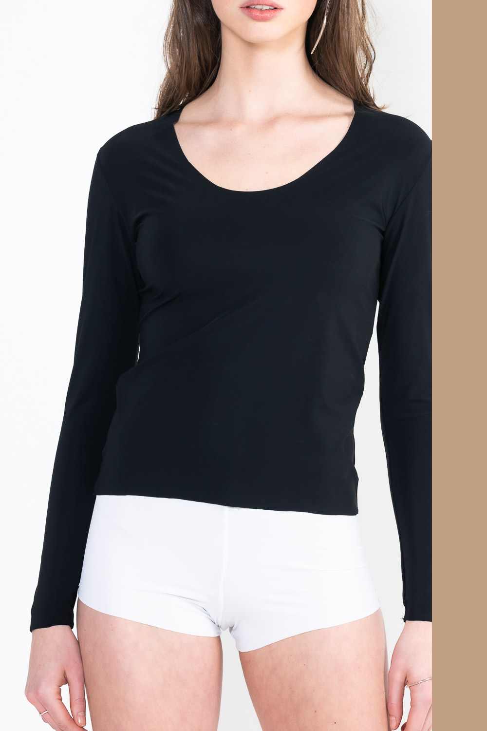 L12 Long sleeve U-neck top