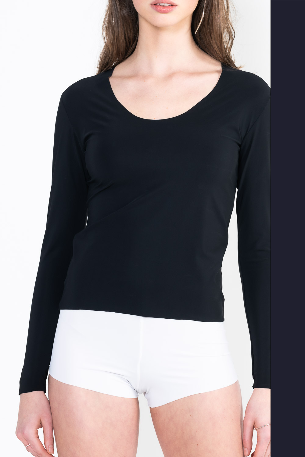 L12 Long sleeve U-neck top