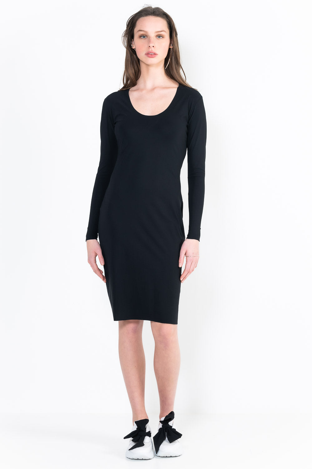 L12Bis dress U neckline long sleeves short