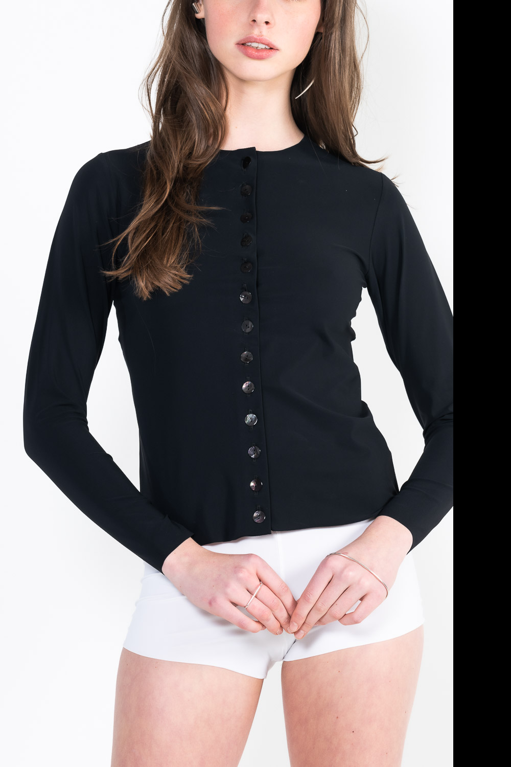 L14 Buttoned crew neck vest