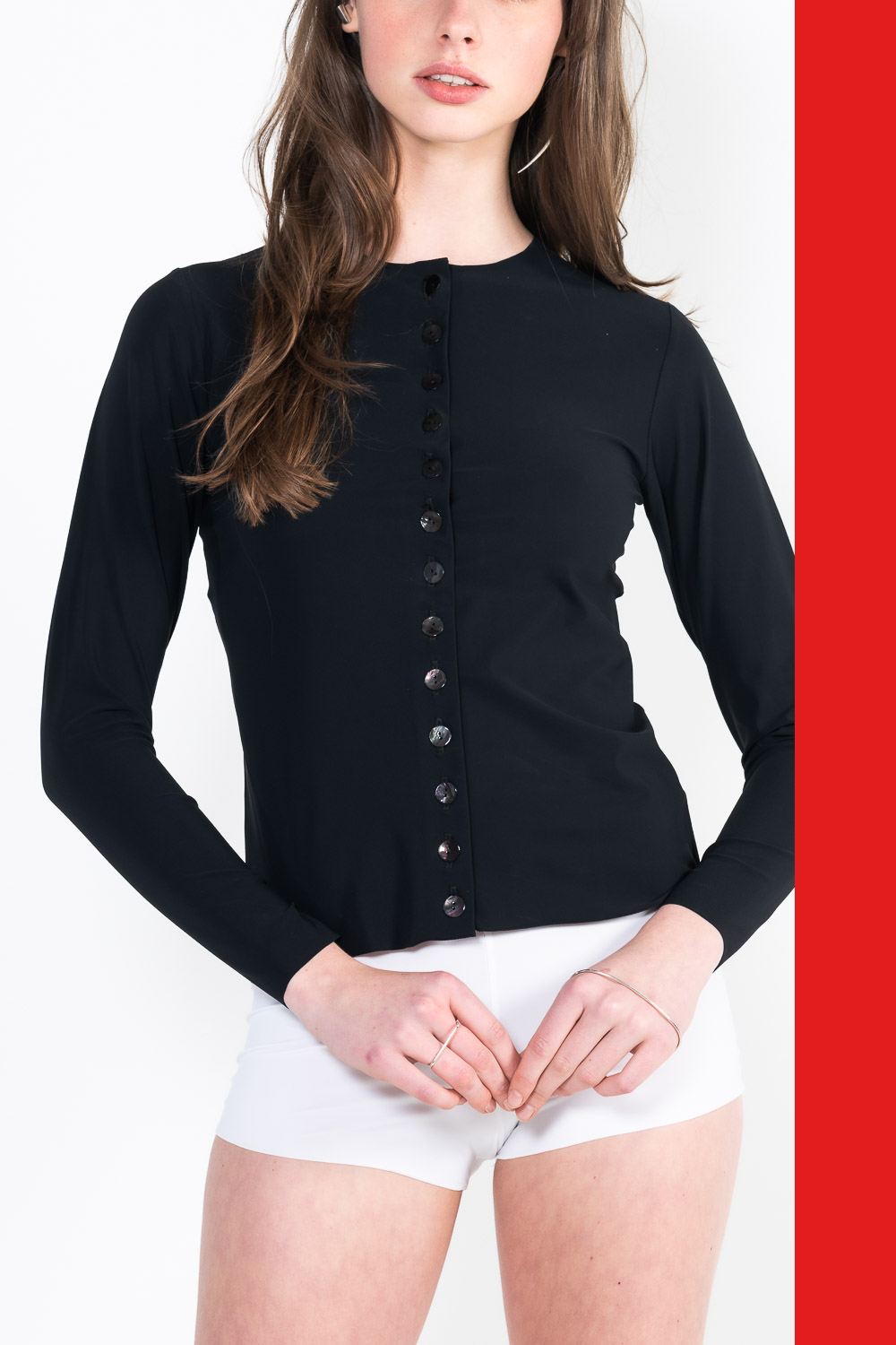 L14 Buttoned crew neck vest