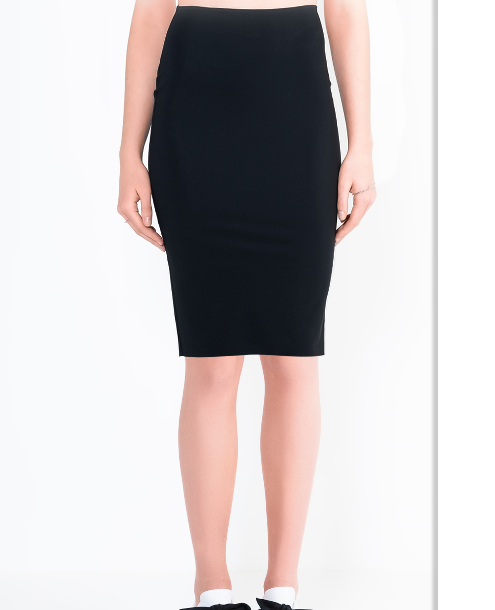 L15 Straight knee skirt