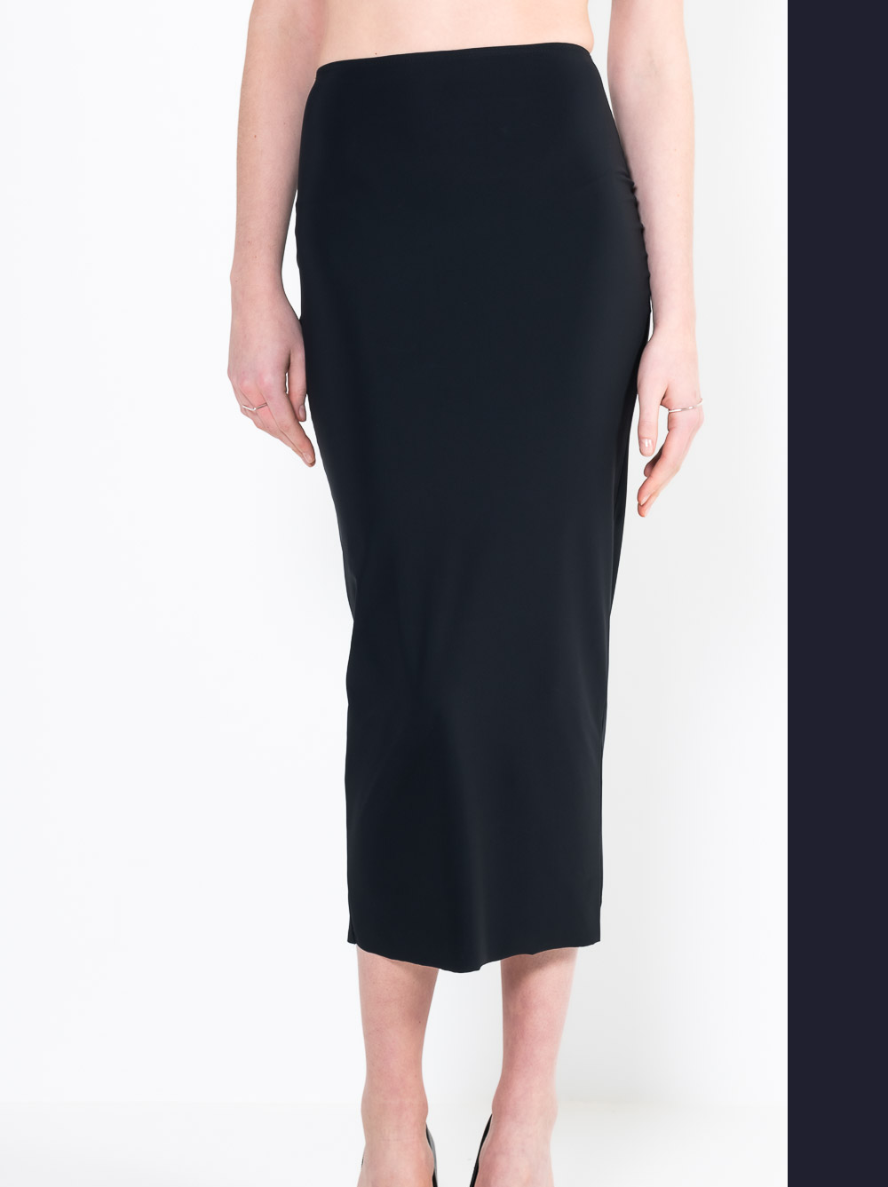 L16 Long straight skirt