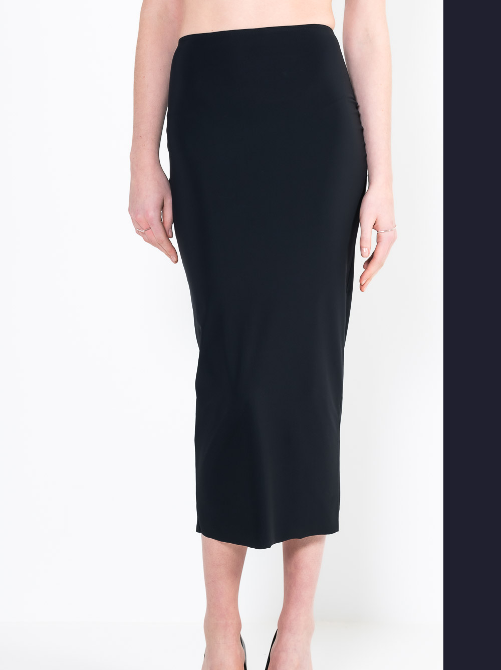 L16 Long straight skirt