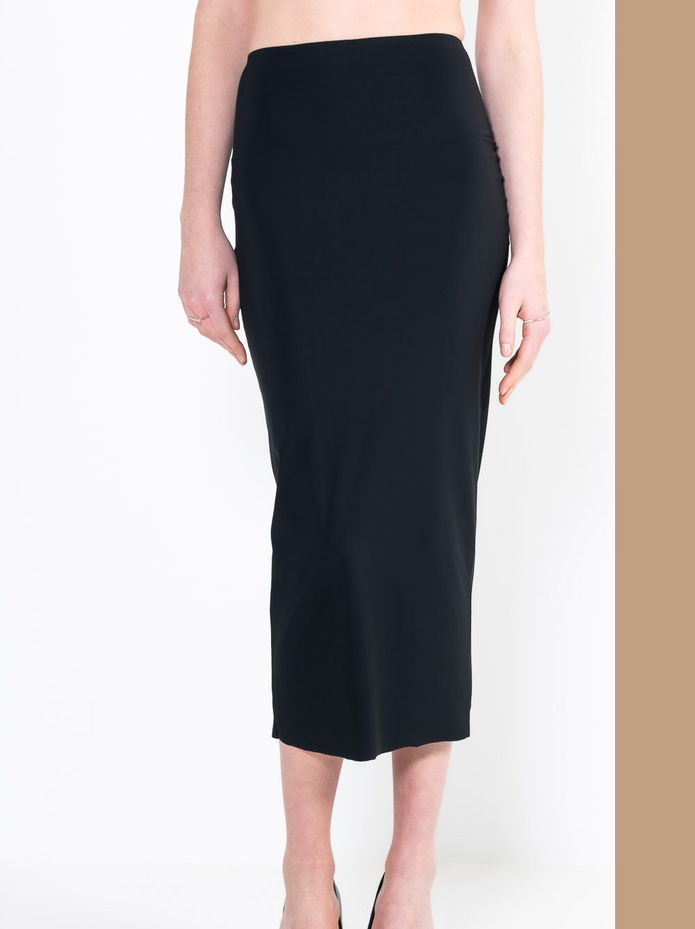 L16 Long straight skirt