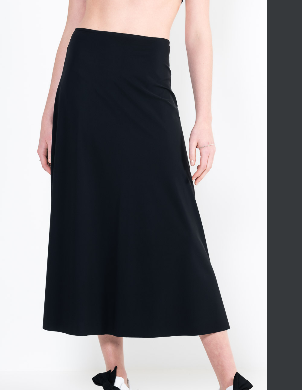L18 long bias skirt
