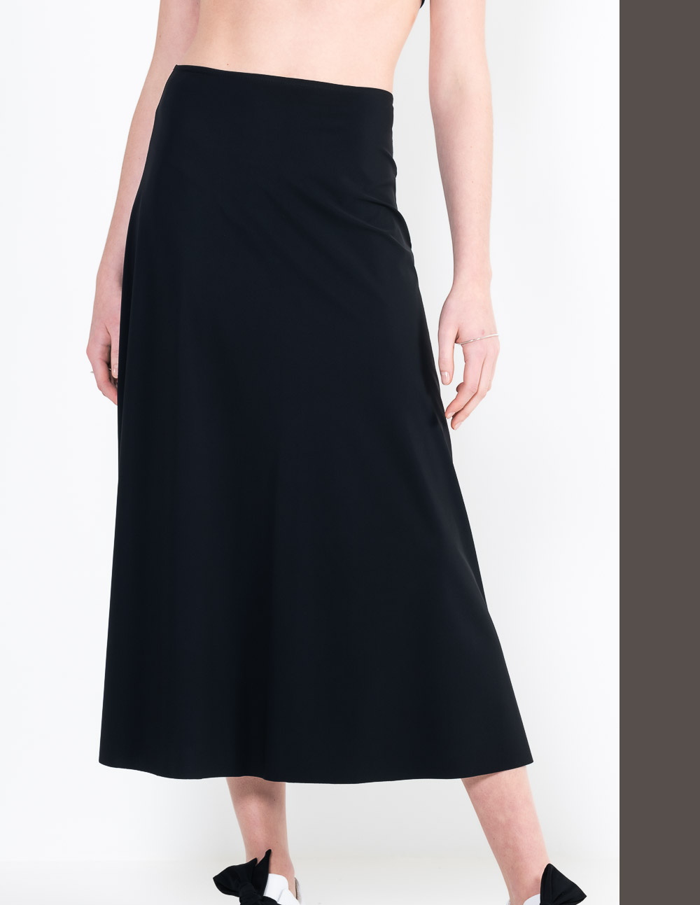 L18 long bias skirt