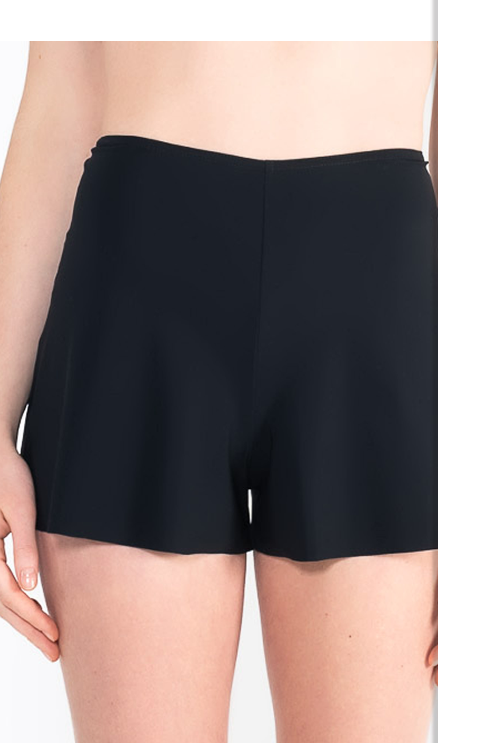 L20Bis Shorts with godets