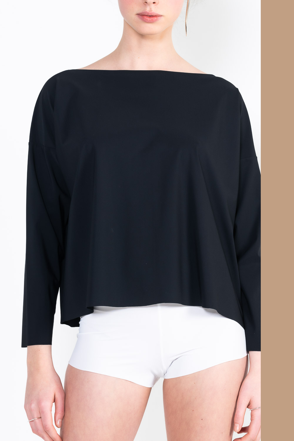 L61 Boat neck jogging sweater