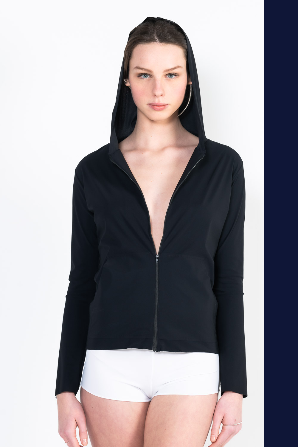 L68 Front zip hooded jogging vest