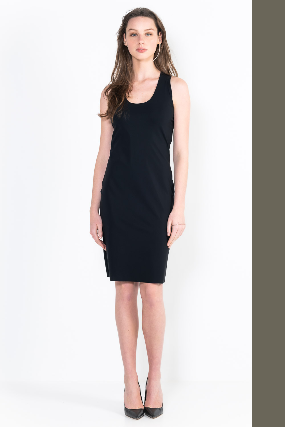 L6Bis Short U-neck marcel dress