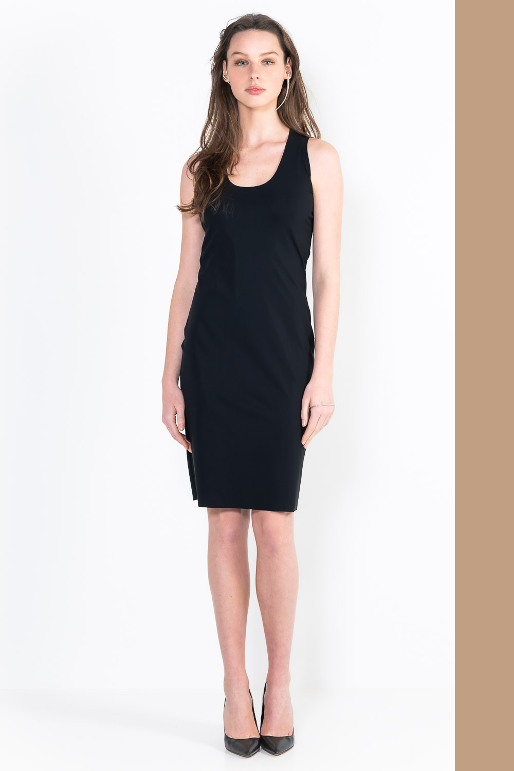 L6Bis Short U-neck marcel dress