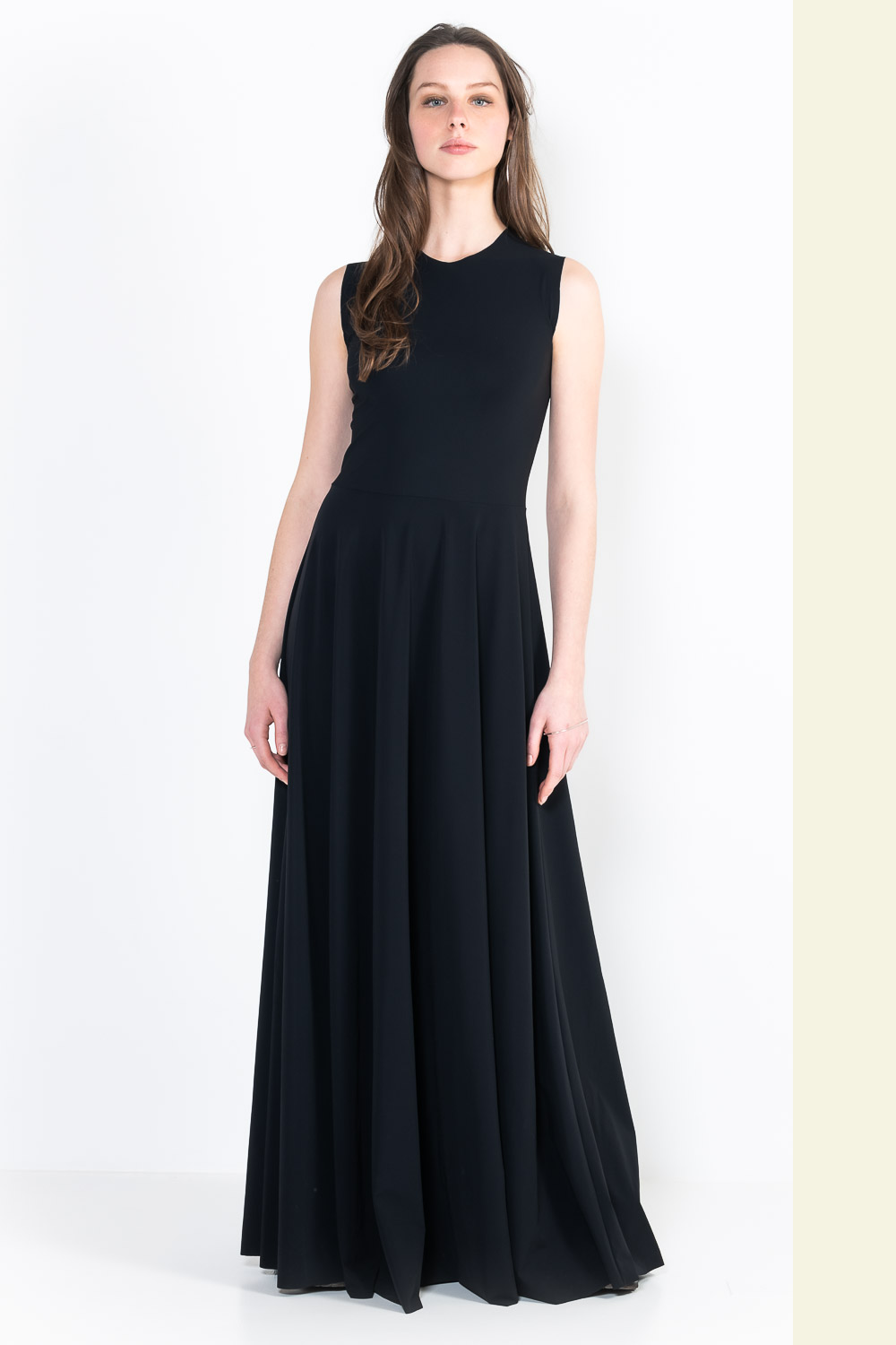 L84Bis Long sleeveless melania dress