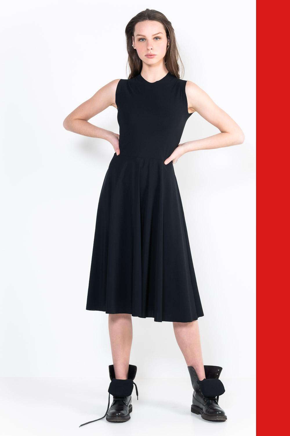 L84 Short sleeveless melania dress
