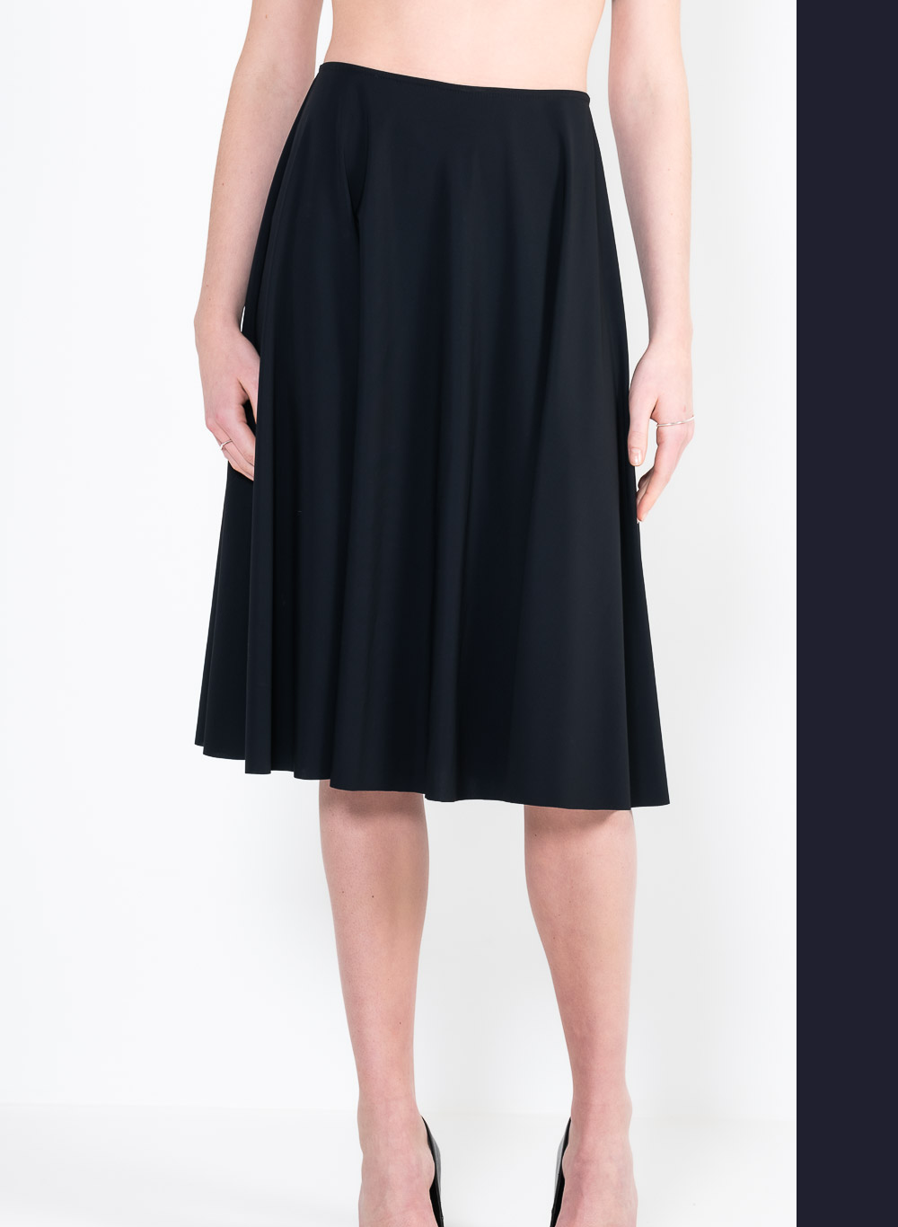 L85 Short melania skirt