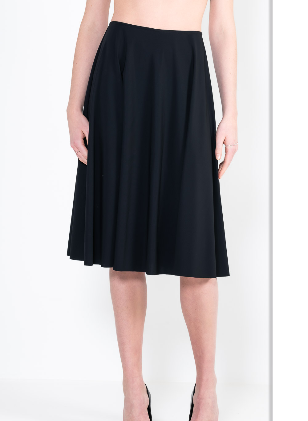 L85 Short melania skirt