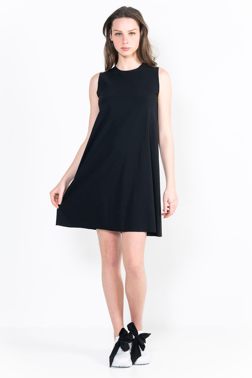 L91 Short sleeveless trumpet dress