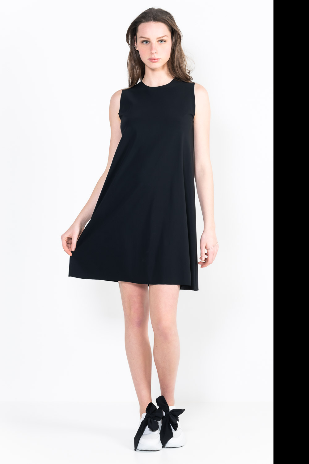 L91 Short sleeveless trumpet dress