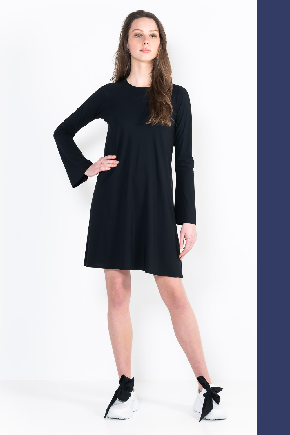 L92 Robe trompette manches longues courte