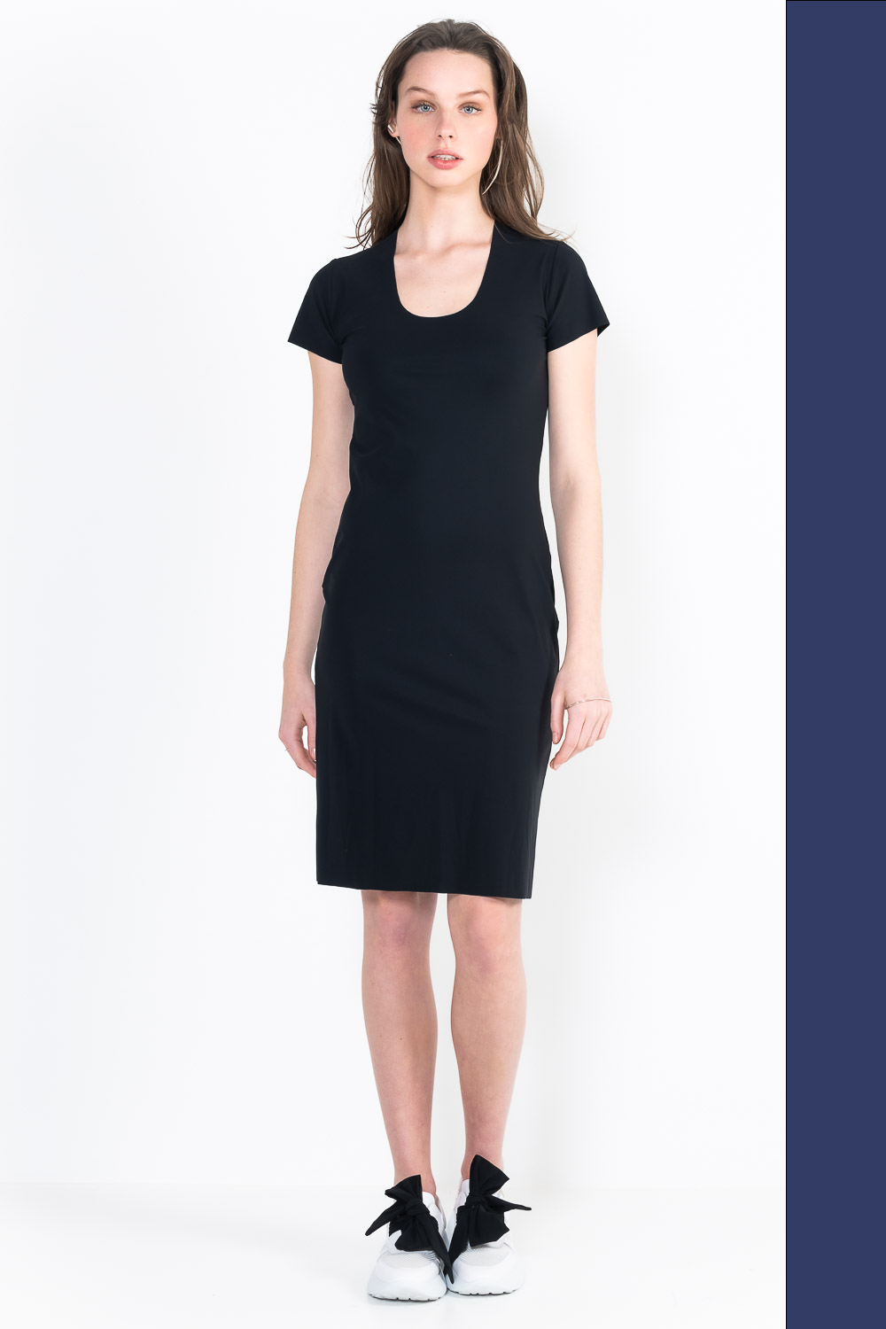 L9Bis short sleeve U-neck dress