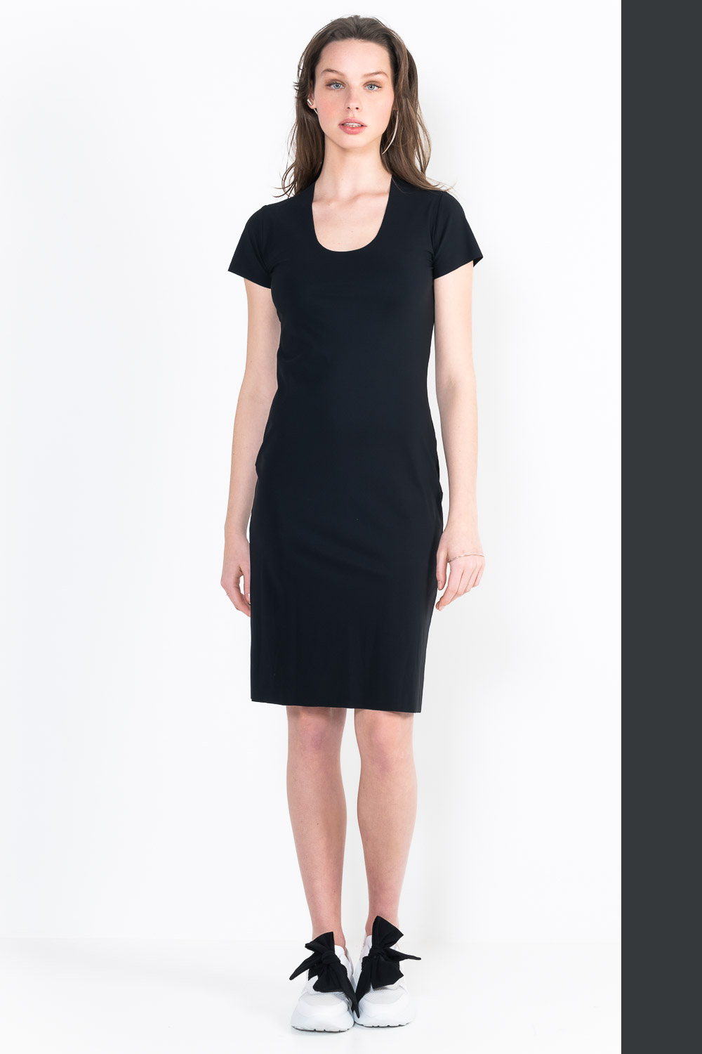 L9Bis short sleeve U-neck dress