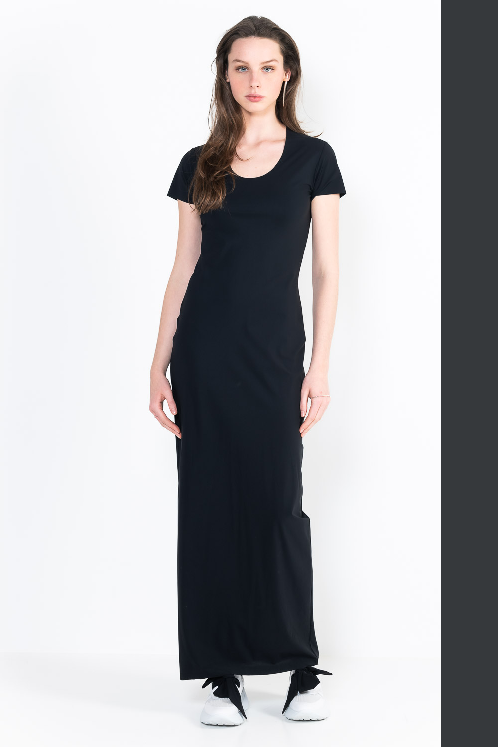 L9Ter U-neck dress short sleeves long