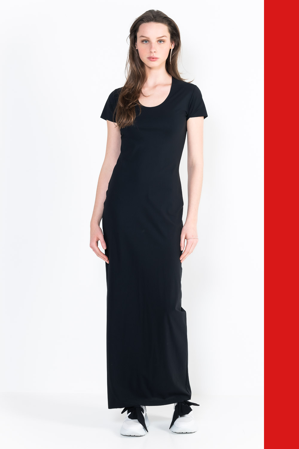 L9Ter U-neck dress short sleeves long