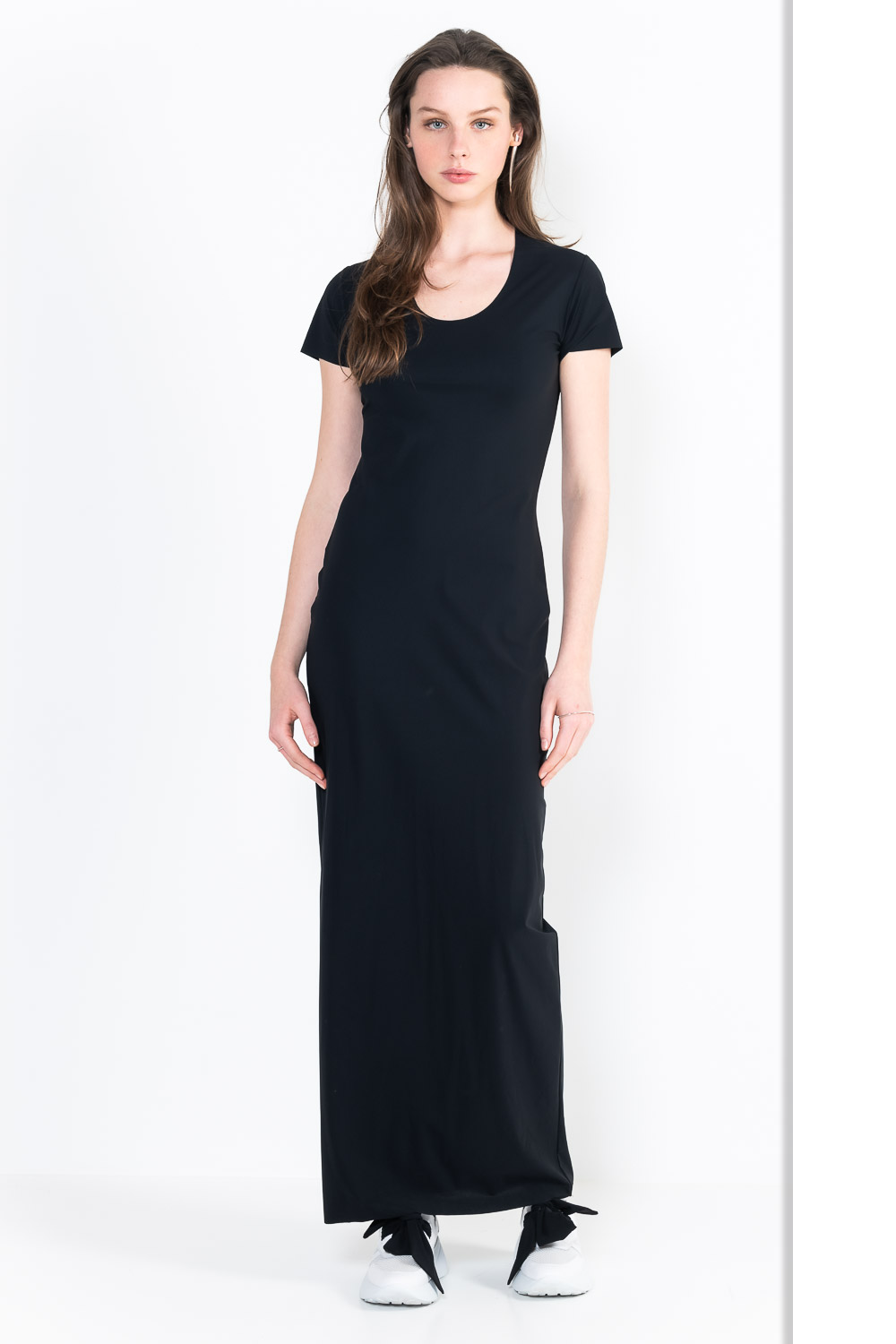 L9Ter U-neck dress short sleeves long