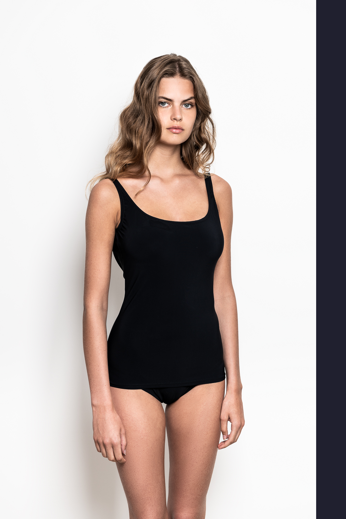 MB4 Back neckline top
