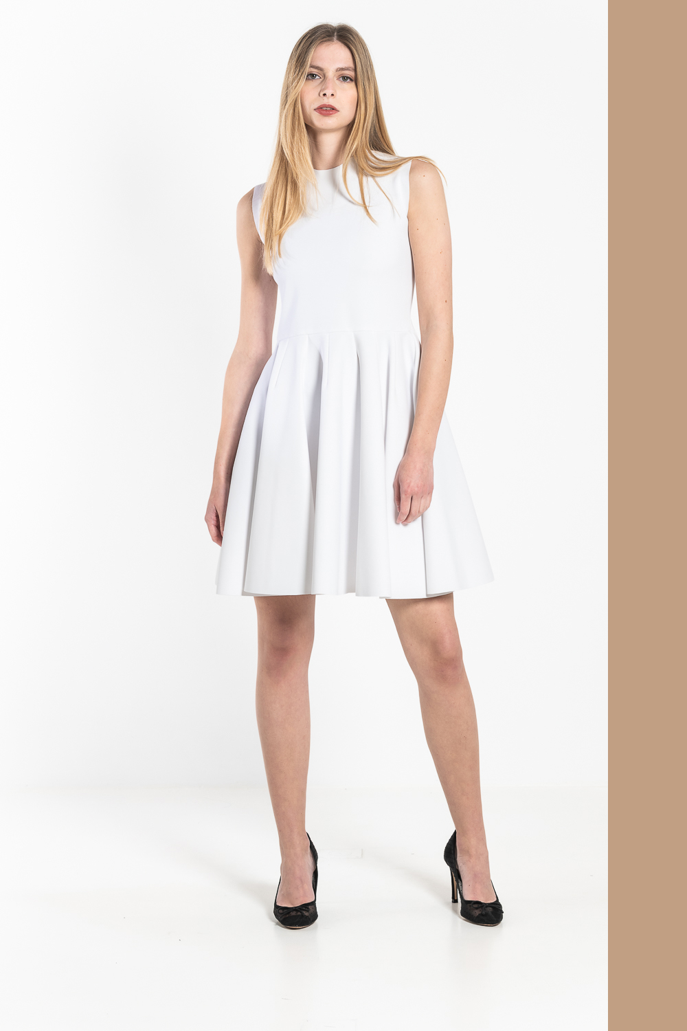 R5pt Robe parapluie taille ras du cou