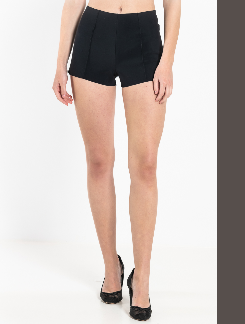 P3 Short