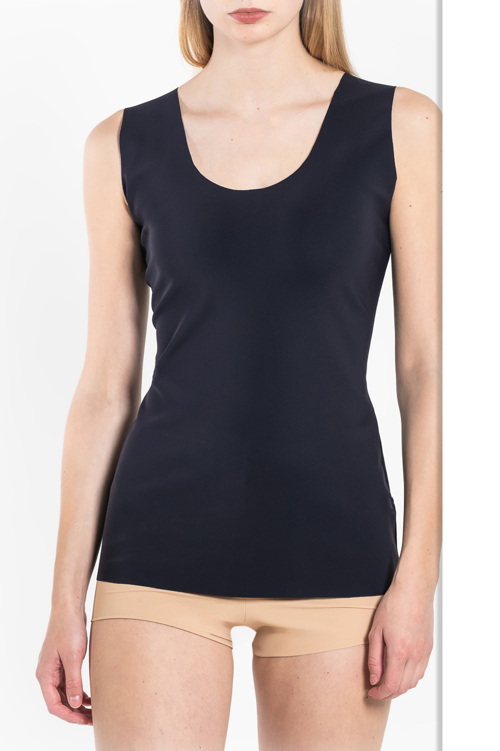 T4 Top U neckline front and back