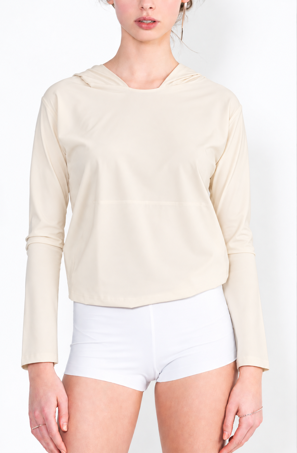 L69 Pull jogging capuche court