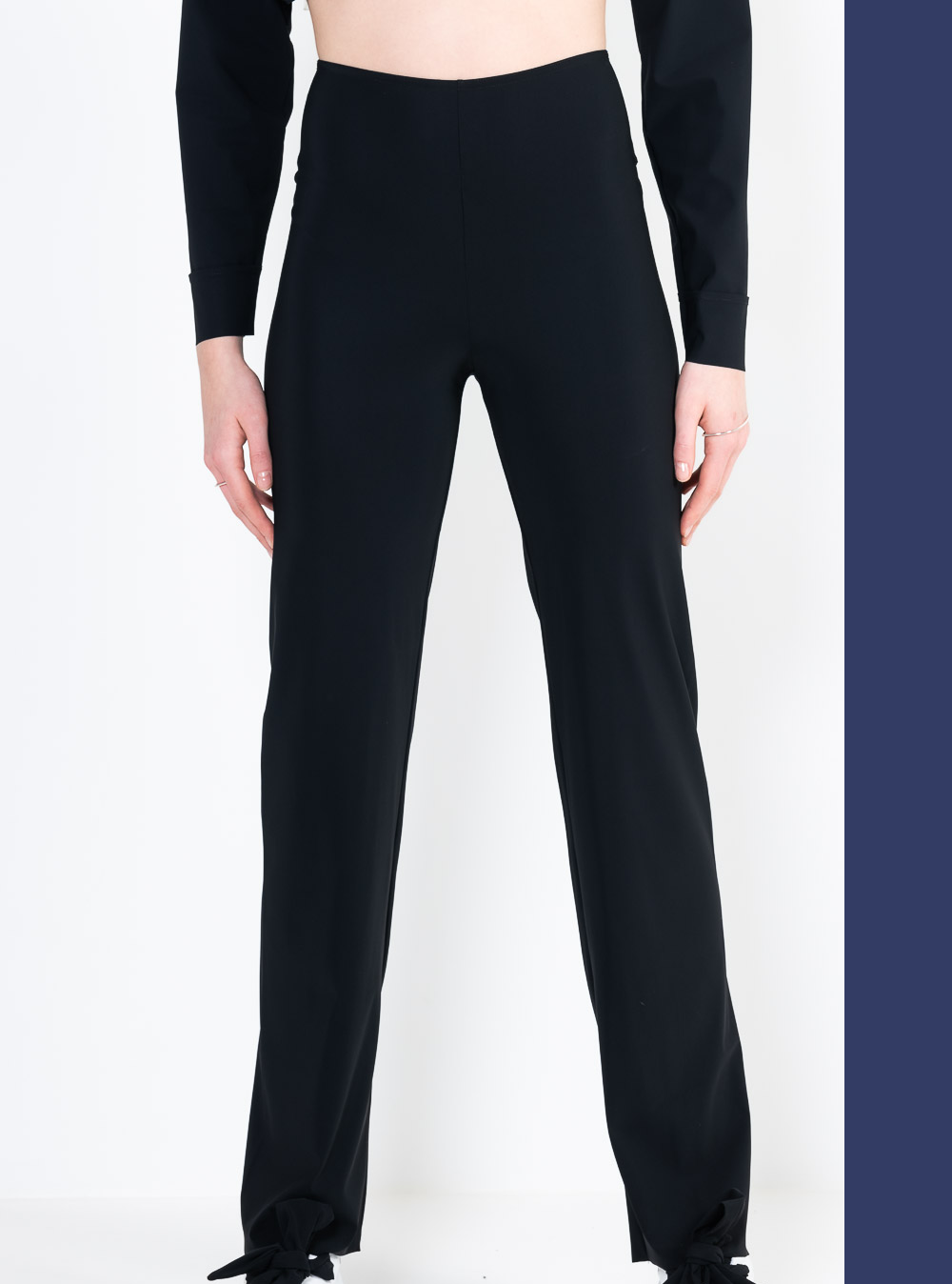 L22 Pantalon droit